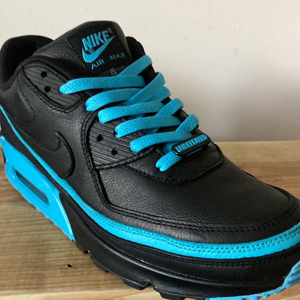 Nike Air Max 90 “Undefeated “